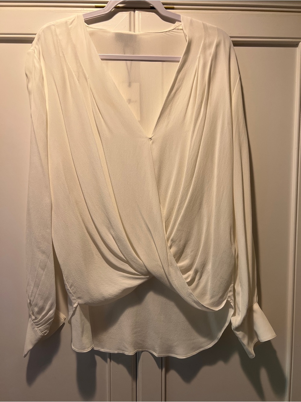 WOMENS 7SEVEN FOR ALL MANKIND SILK BLOUSE CRSAM -OFF WHITE NWT $195 size M